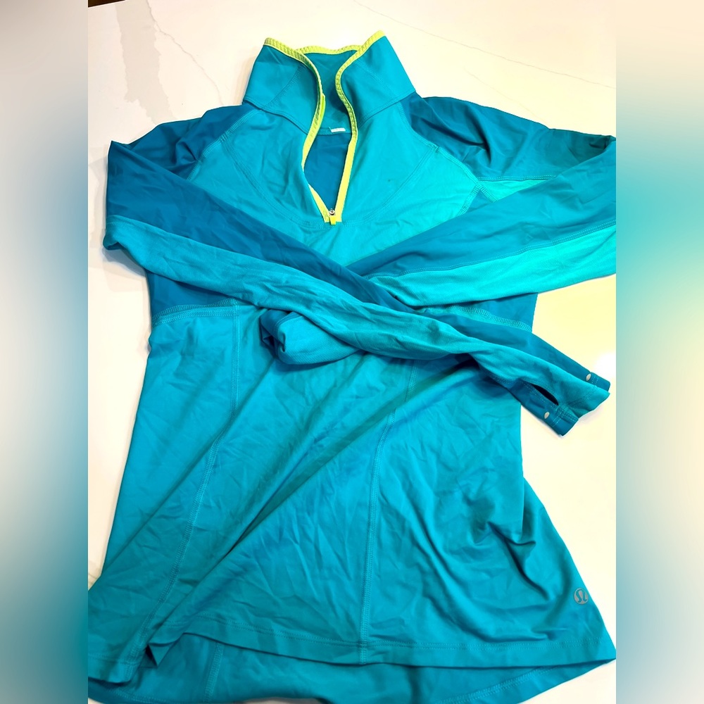 Lululemon pullover